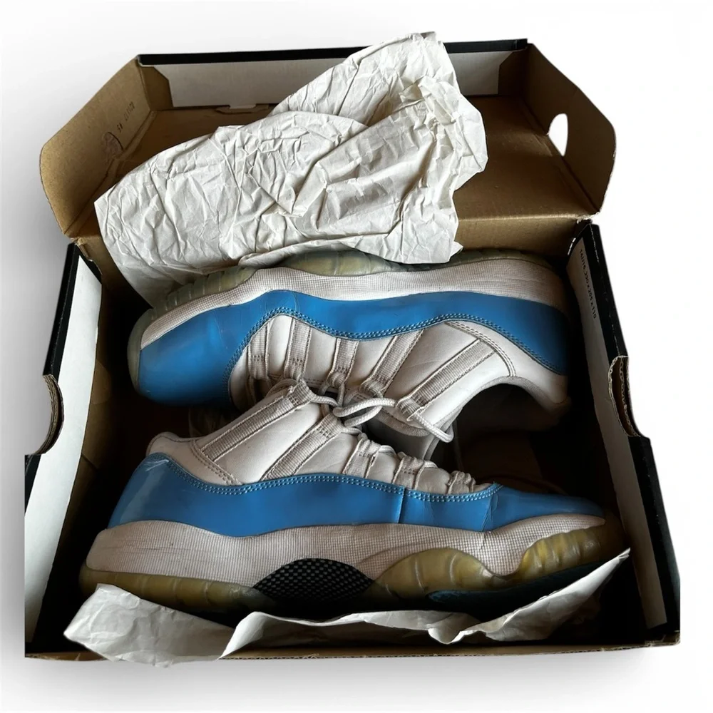 Nike Air Jordan 11 Retro Low BG Sneakers Size 6.5Y / 8W